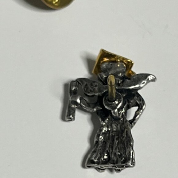 VTG Graduation Angel w/Diploma & Cap Pewter Lapel Vest Hat Pin .5"x.75" - Picture 7 of 13